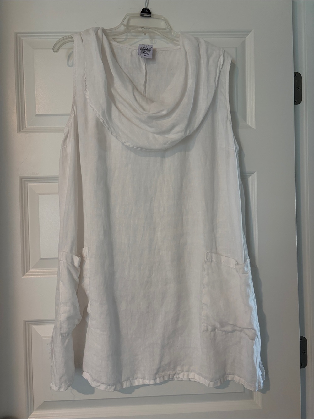 Match Point White Sleeveless Linen Tunic with Draped Collar